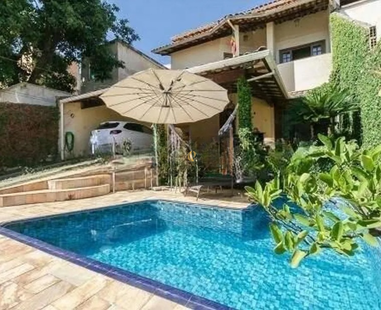 Casa, 3 quartos, 293 m² - Foto 1