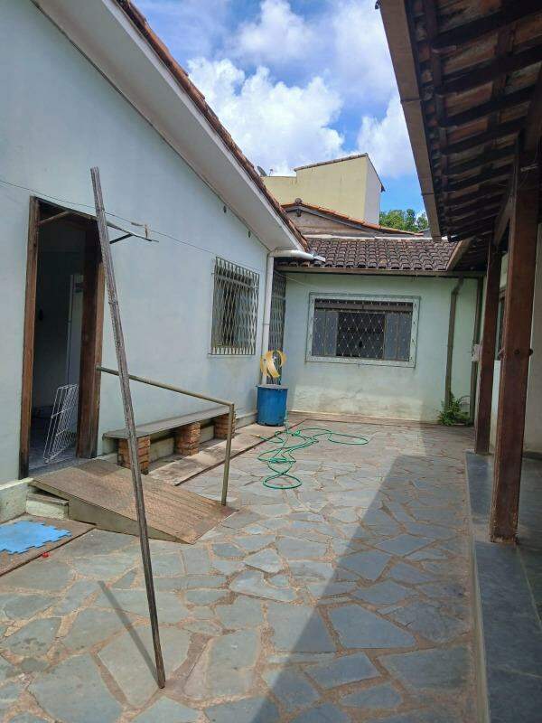 Casa à venda com 4 quartos, 308m² - Foto 13