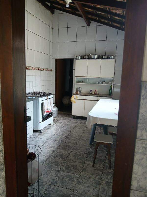 Casa à venda com 4 quartos, 308m² - Foto 7