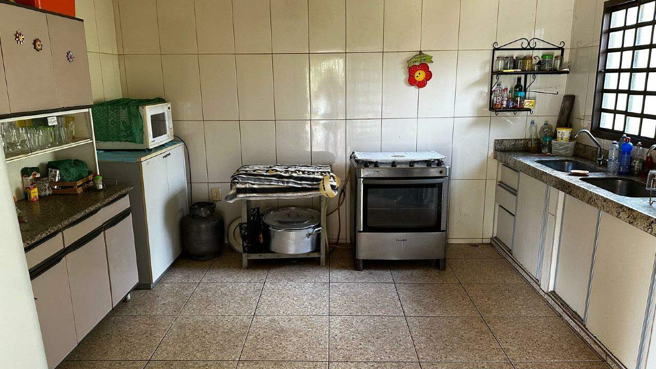 Sítio à venda com 9 quartos, 177m² - Foto 5