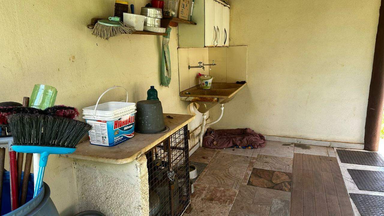 Sítio à venda com 9 quartos, 177m² - Foto 24