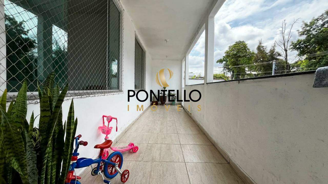 Casa à venda com 5 quartos, 175m² - Foto 13