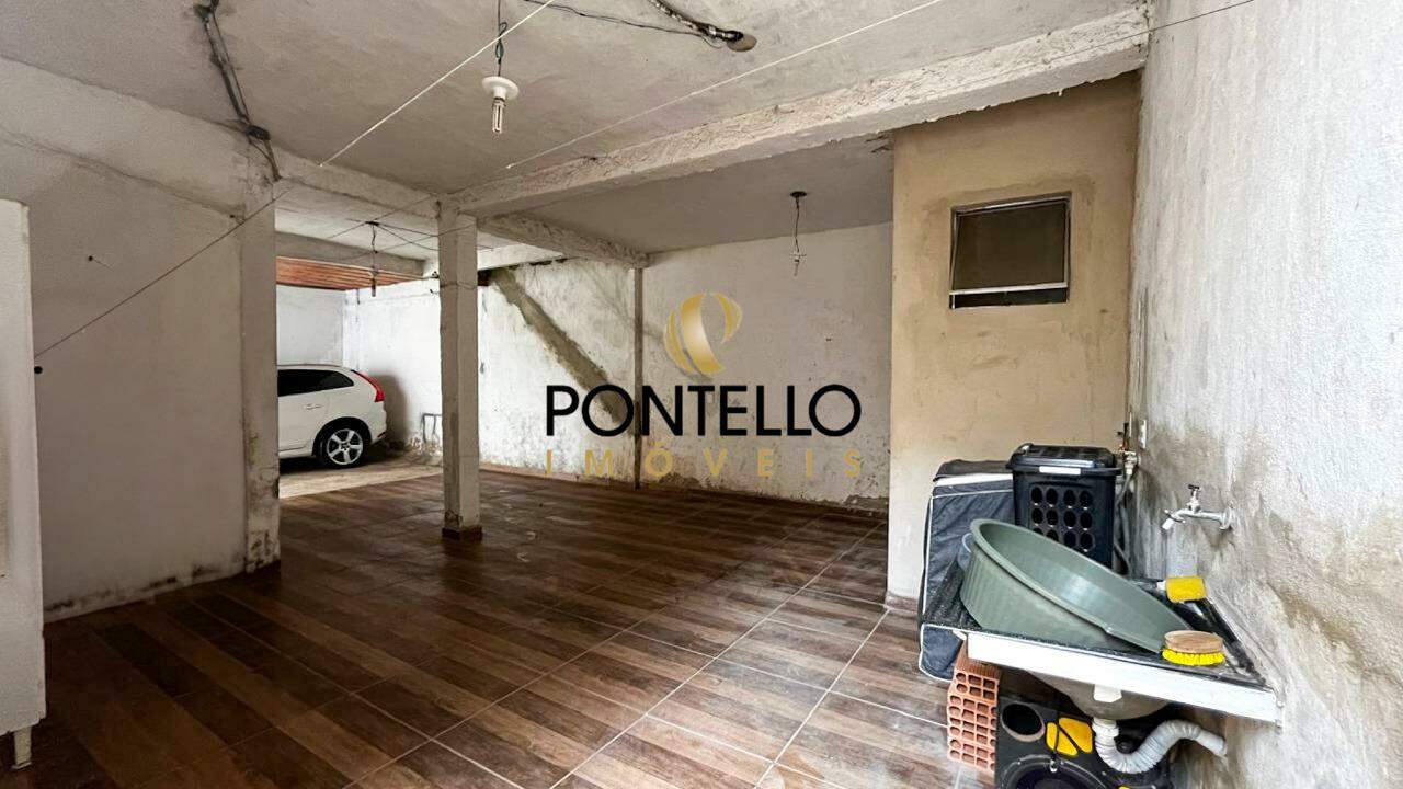 Casa à venda com 5 quartos, 175m² - Foto 11