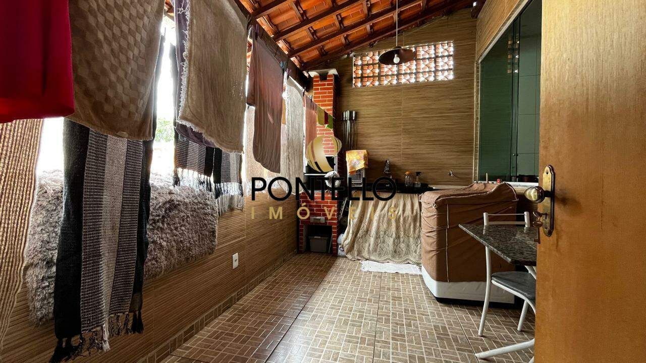 Casa à venda com 5 quartos, 175m² - Foto 22
