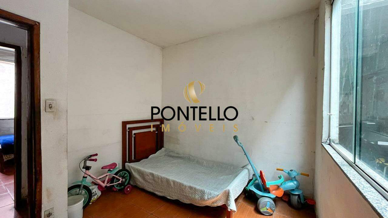 Casa à venda com 5 quartos, 175m² - Foto 9