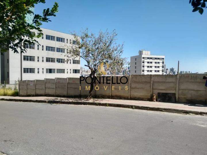 Terreno à venda, 1016m² - Foto 1