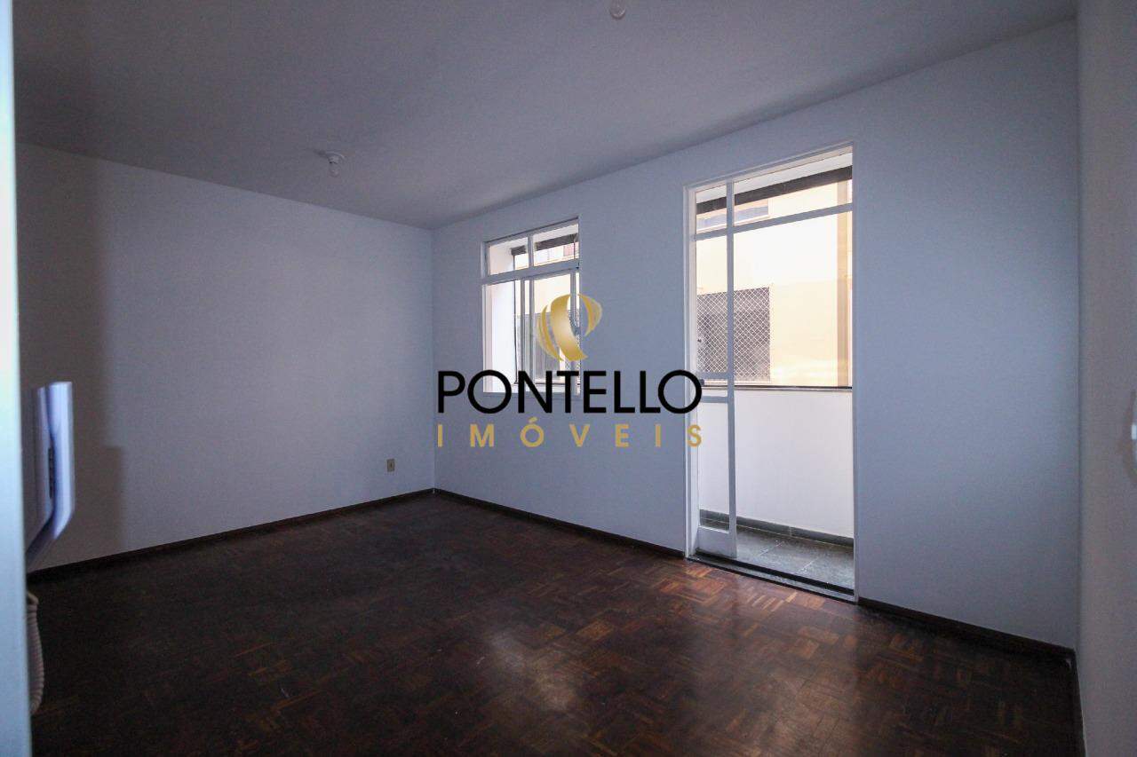Apartamento à venda com 3 quartos, 75m² - Foto 4