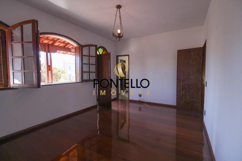 Casa, 4 quartos, 308 m² - Foto 2