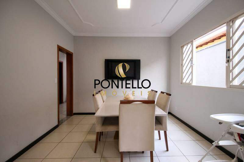 Casa, 5 quartos, 410 m² - Foto 1