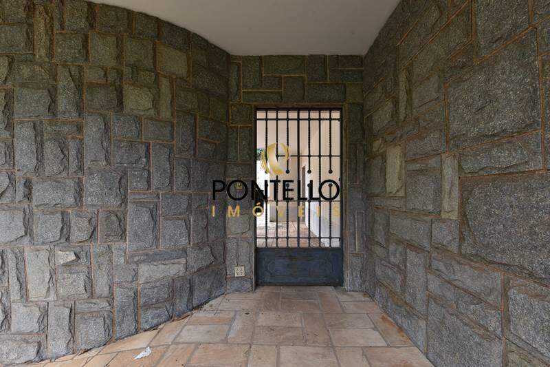 Casa à venda com 6 quartos, 679m² - Foto 2