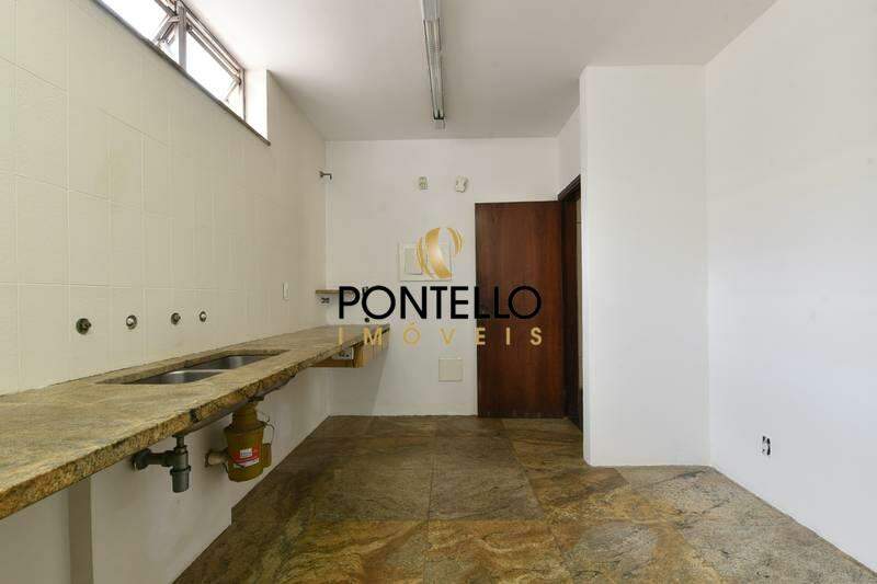 Casa à venda com 6 quartos, 679m² - Foto 9