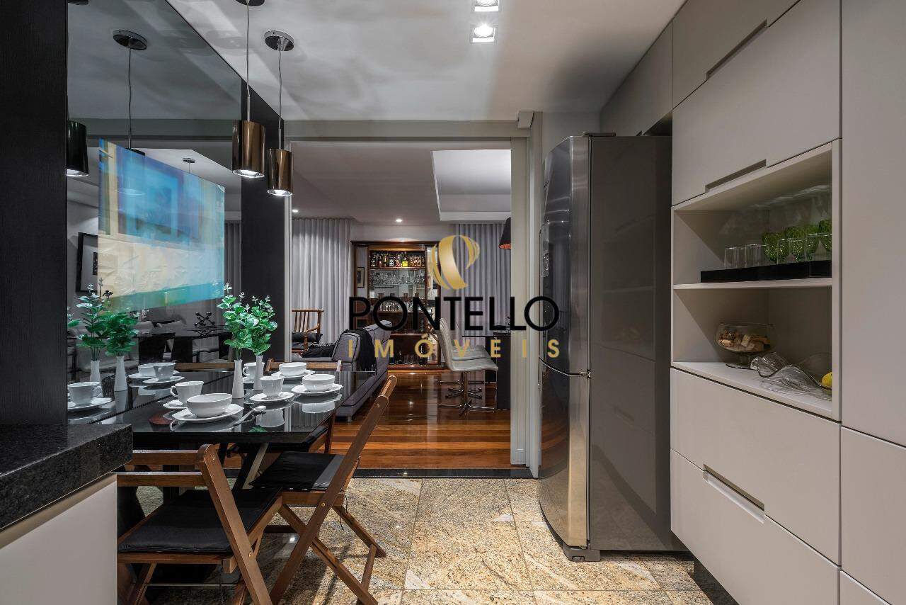 Cobertura à venda com 4 quartos, 250m² - Foto 12