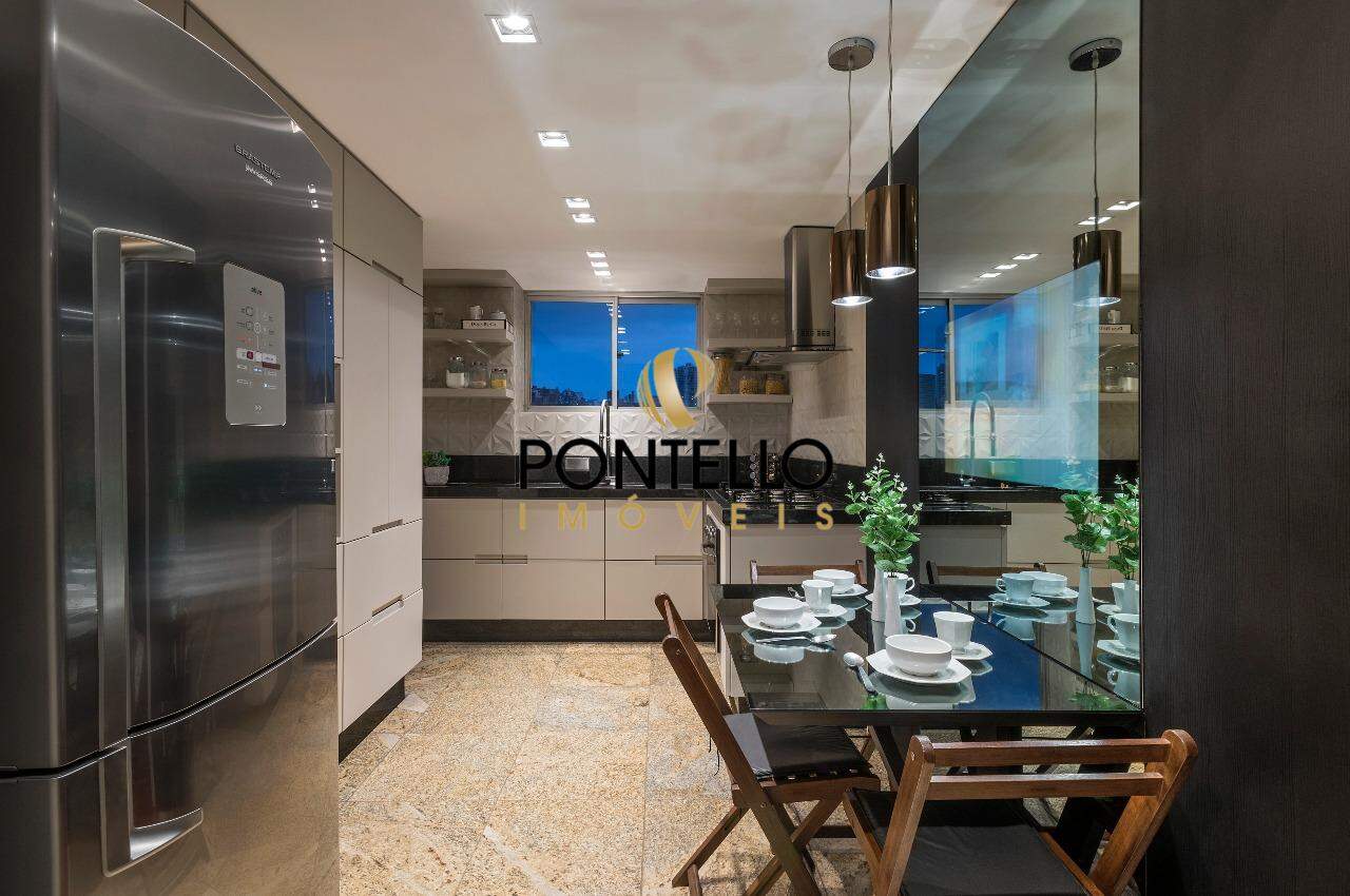 Cobertura à venda com 4 quartos, 250m² - Foto 13