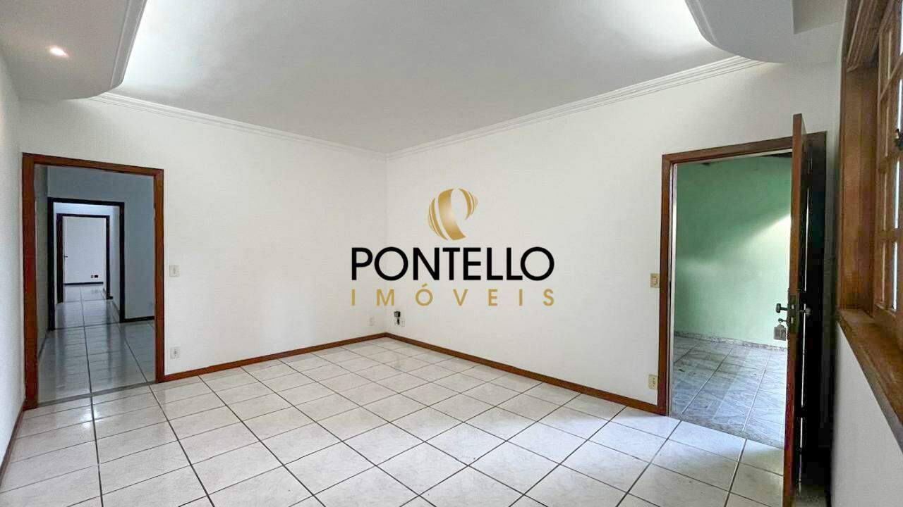 Casa à venda com 3 quartos, 112m² - Foto 4