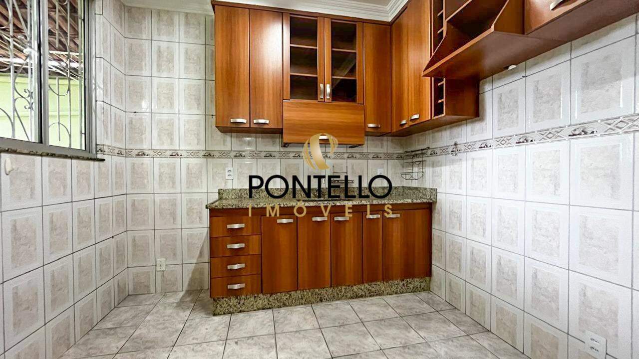 Casa à venda com 3 quartos, 112m² - Foto 12