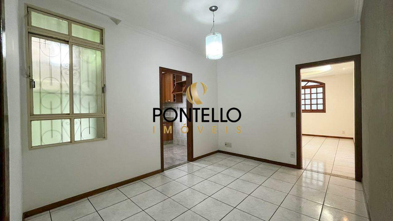 Casa à venda com 3 quartos, 112m² - Foto 16