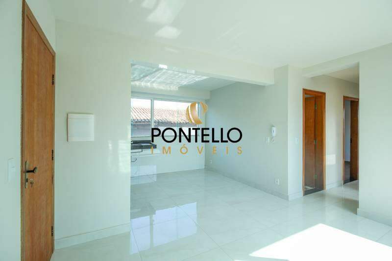 Cobertura à venda com 3 quartos, 148m² - Foto 2