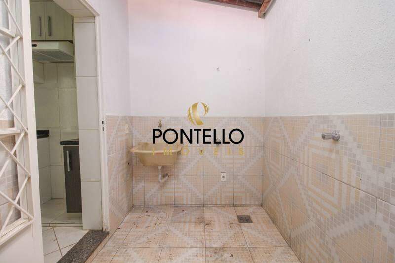Chácara à venda com 2 quartos, 60m² - Foto 13