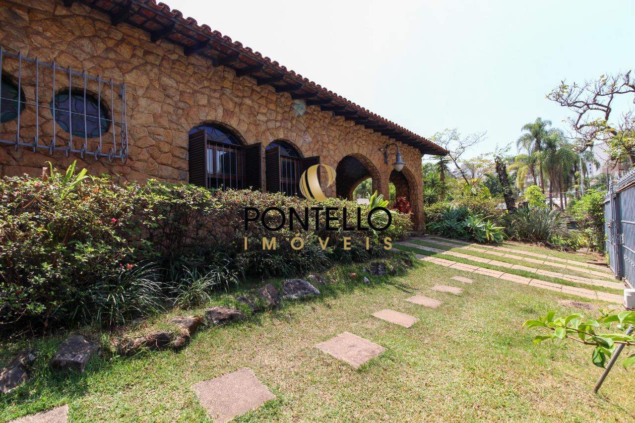 Casa à venda com 4 quartos, 715m² - Foto 1