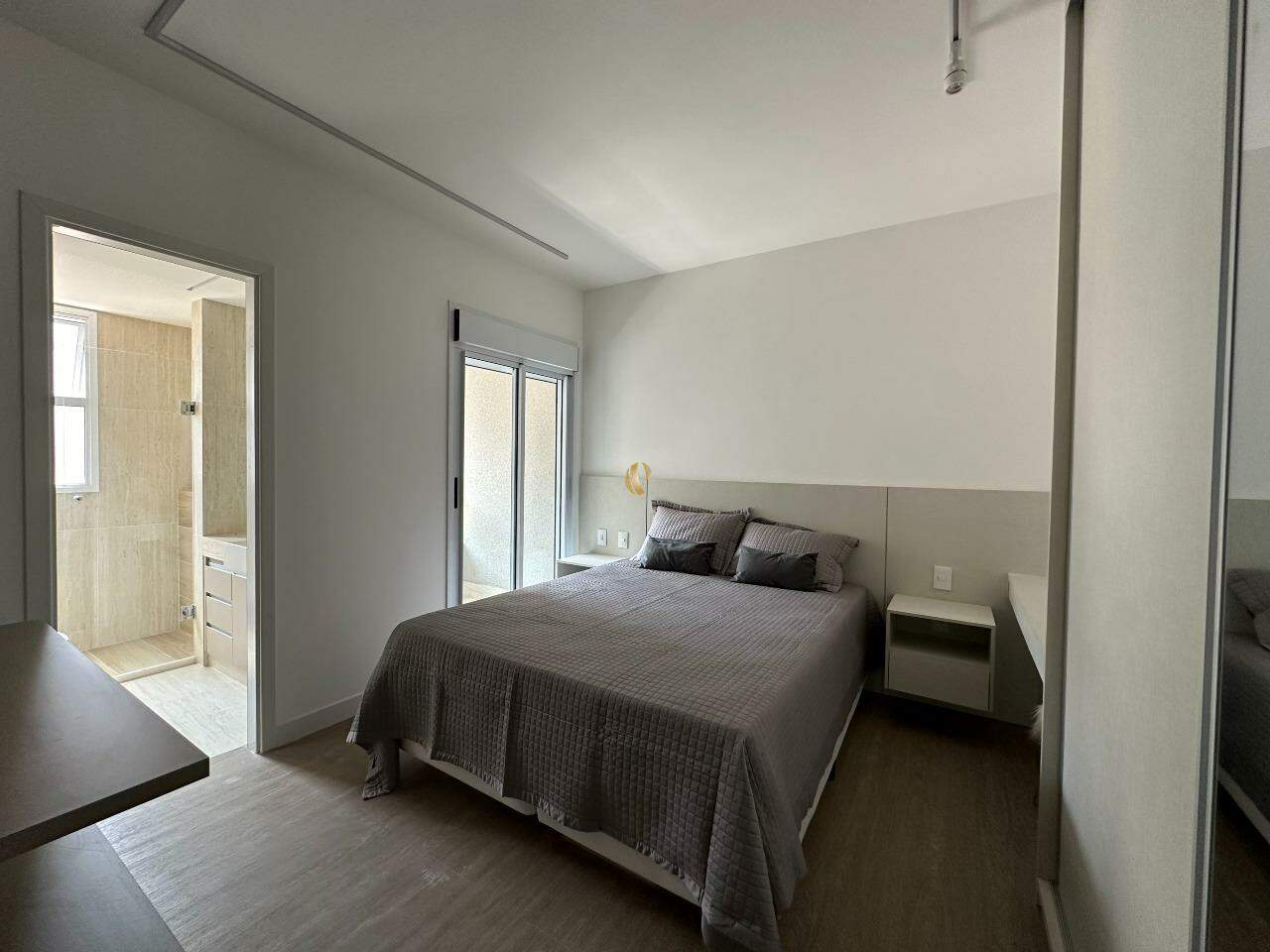Apartamento para alugar com 2 quartos, 84m² - Foto 9