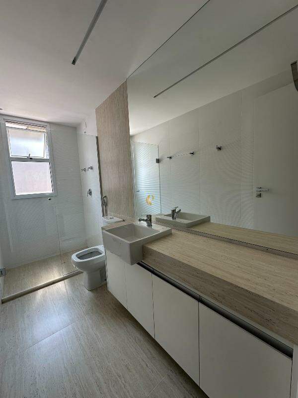 Apartamento para alugar com 2 quartos, 84m² - Foto 15