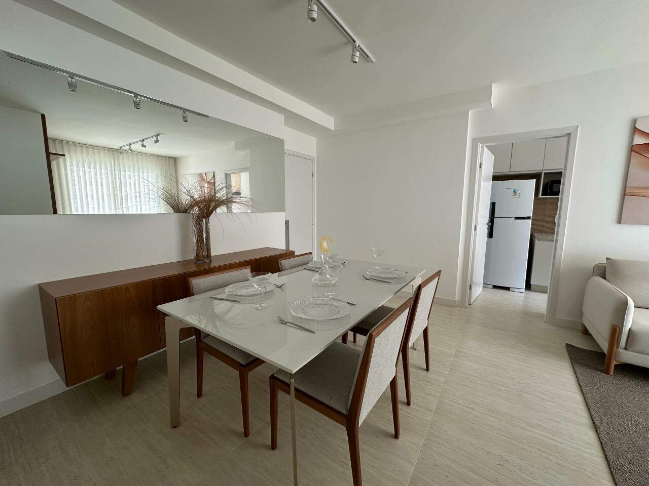 Apartamento para alugar com 2 quartos, 84m² - Foto 3