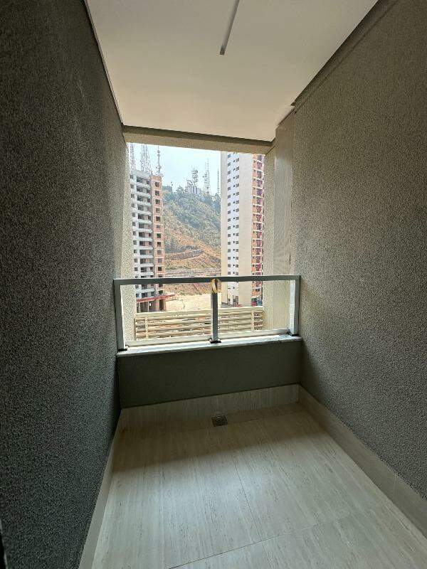Apartamento para alugar com 2 quartos, 84m² - Foto 11