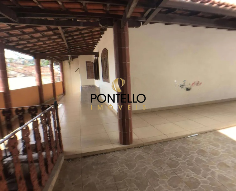 Casa, 3 quartos, 422 m² - Foto 1