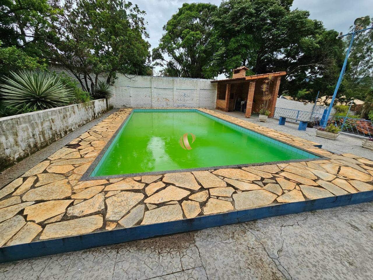 Chácara à venda com 4 quartos, 227m² - Foto 17