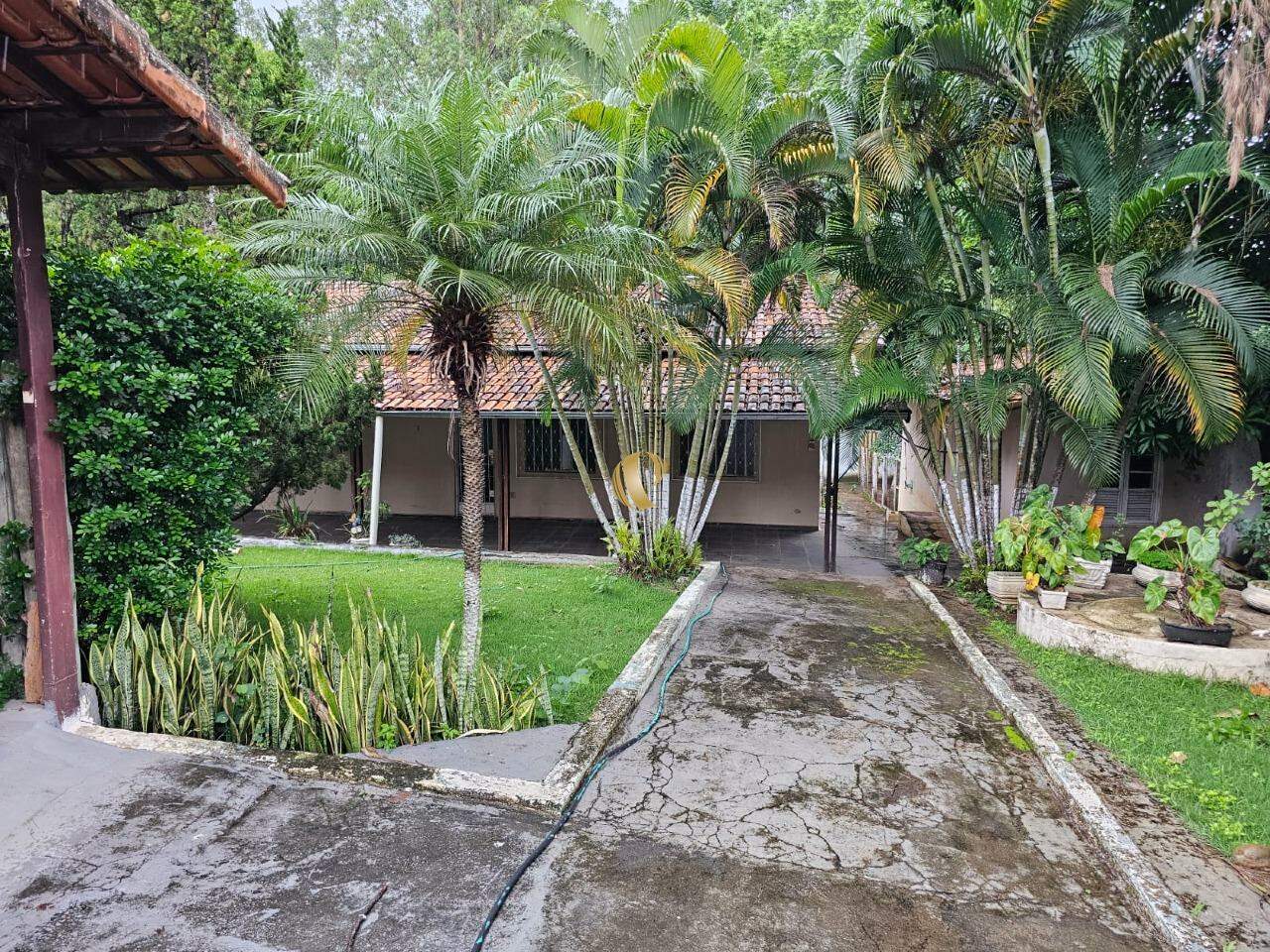Chácara à venda com 4 quartos, 227m² - Foto 23