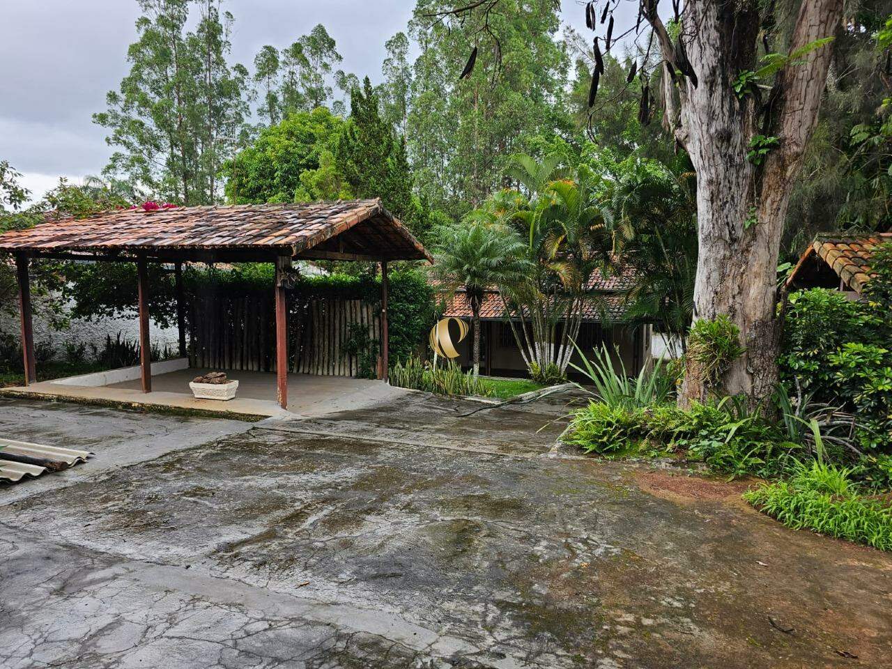 Chácara à venda com 4 quartos, 227m² - Foto 15