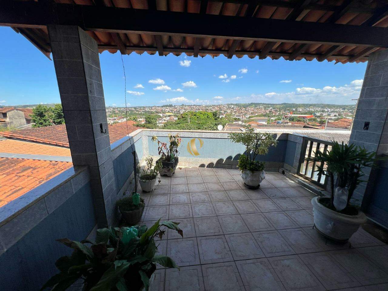 Casa à venda com 5 quartos, 272m² - Foto 25