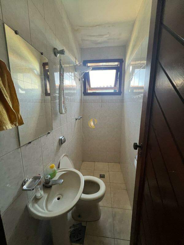 Casa à venda com 5 quartos, 272m² - Foto 14