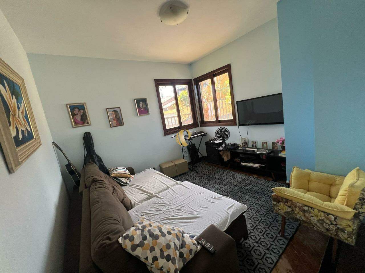 Casa à venda com 5 quartos, 272m² - Foto 6