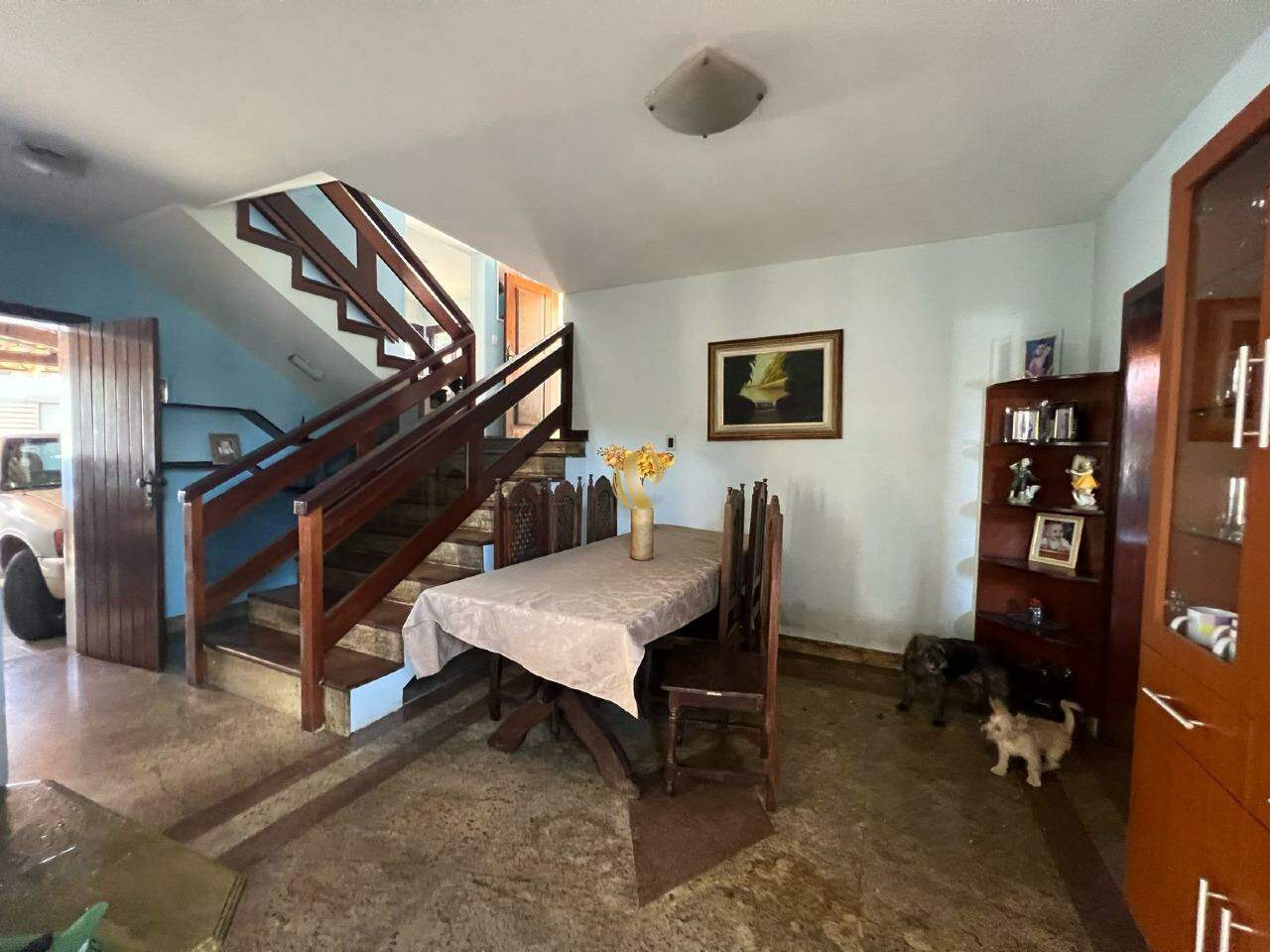 Casa à venda com 5 quartos, 272m² - Foto 7