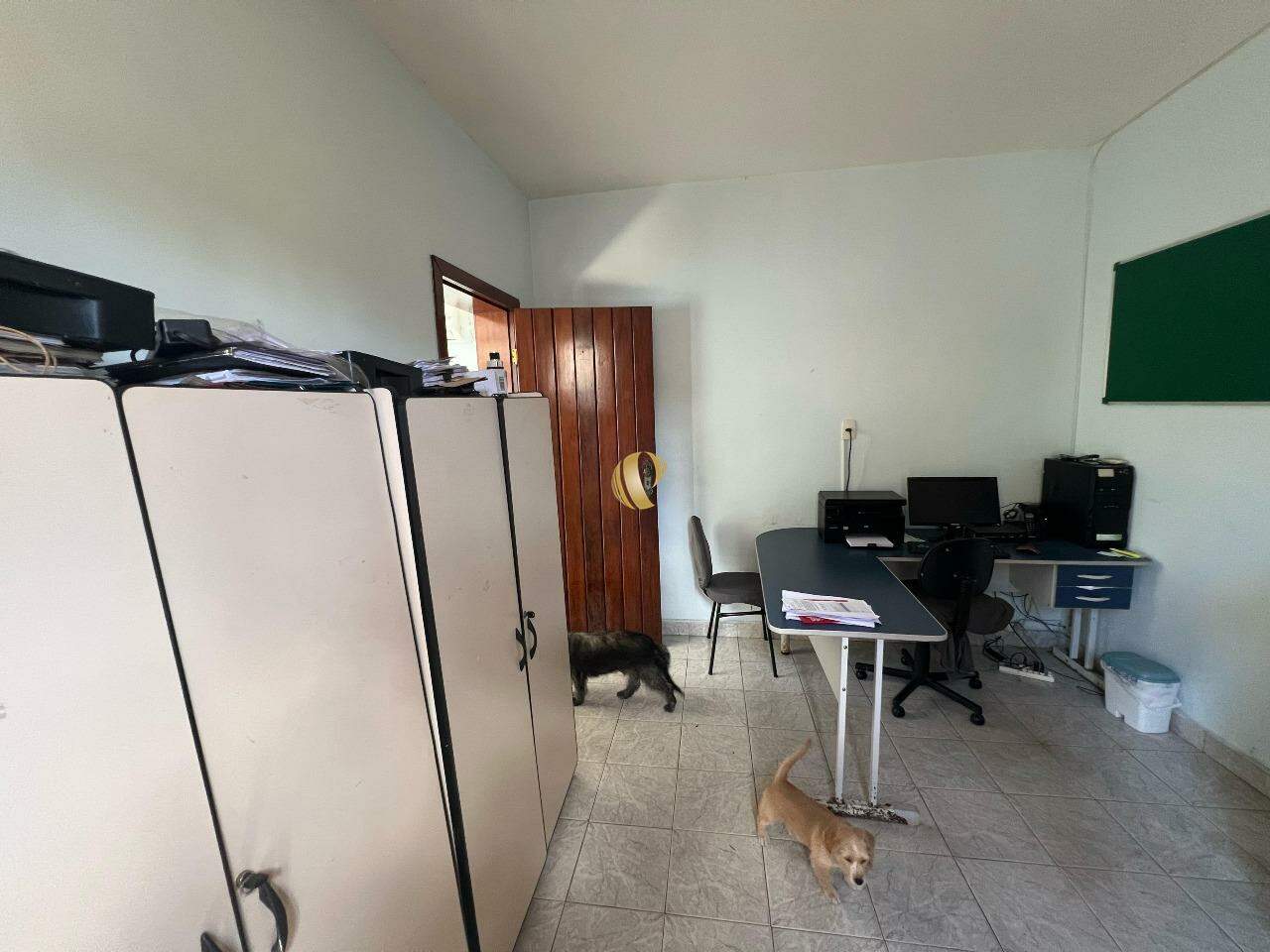 Casa à venda com 5 quartos, 272m² - Foto 18