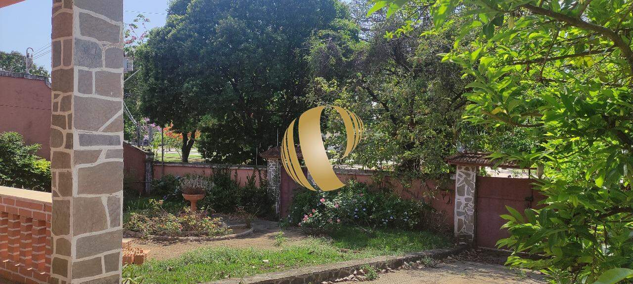 Casa para alugar com 4 quartos, 1469m² - Foto 14