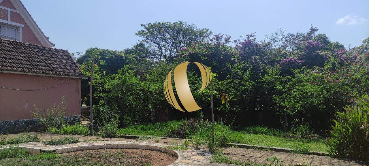 Casa para alugar com 4 quartos, 1469m² - Foto 15