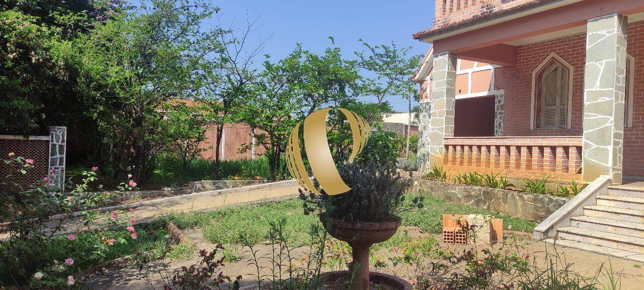 Casa para alugar com 4 quartos, 1469m² - Foto 7