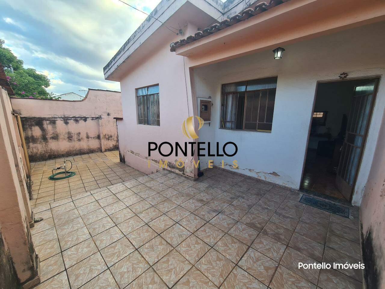 Casa, 3 quartos, 122 m² - Foto 1