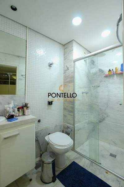 Apartamento à venda com 4 quartos, 200m² - Foto 17