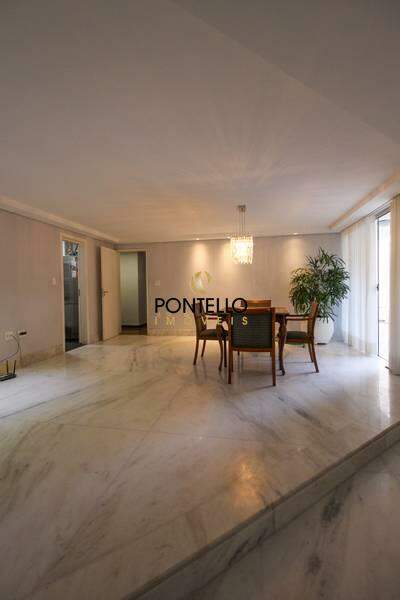 Apartamento à venda com 4 quartos, 200m² - Foto 2