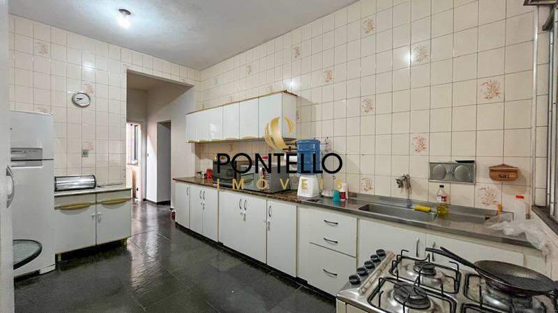 Casa, 4 quartos, 300 m² - Foto 8