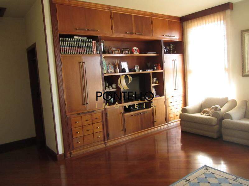 Casa à venda com 4 quartos, 354m² - Foto 13