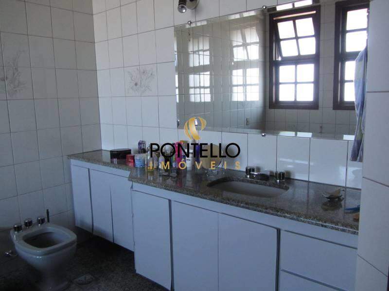 Casa à venda com 4 quartos, 354m² - Foto 20