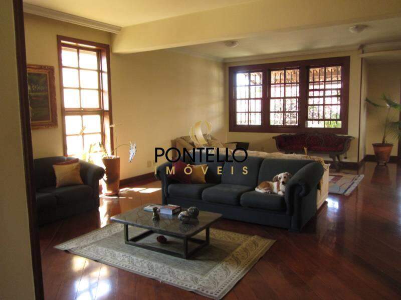 Casa à venda com 4 quartos, 354m² - Foto 5