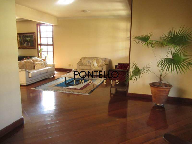 Casa à venda com 4 quartos, 354m² - Foto 9