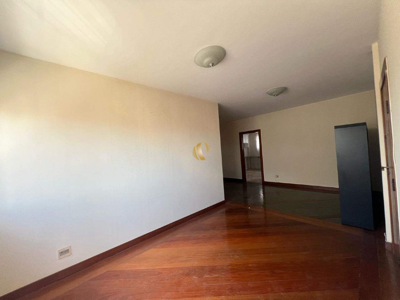 Apartamento à venda com 3 quartos, 155m² - Foto 13