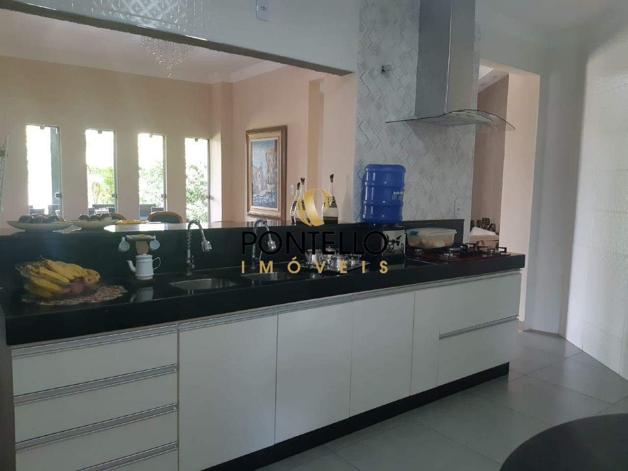 Casa à venda com 6 quartos, 400m² - Foto 10