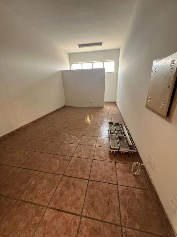 Loja-Salão para alugar, 18m² - Foto 8